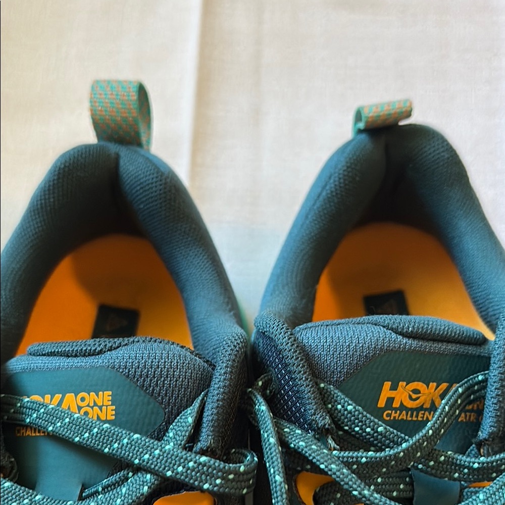 Hoka Challenger ATR6 - Teal and Yellow - Picture 6 of 6